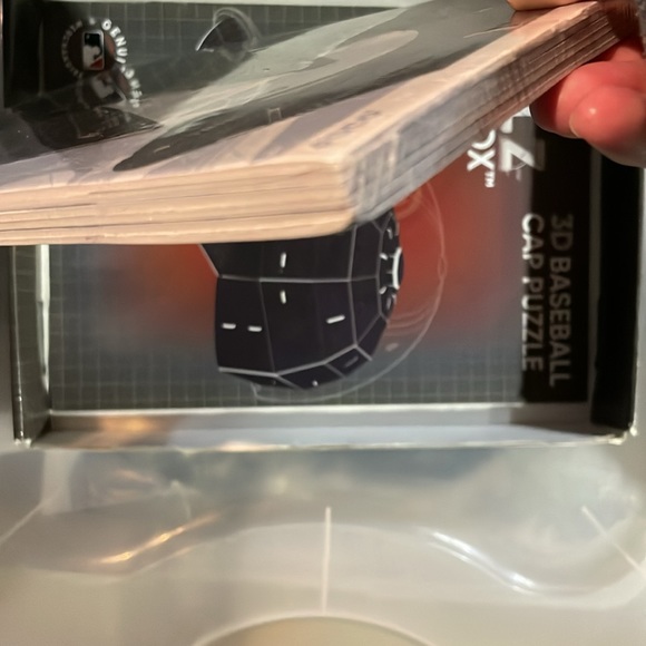 Boston Red Sox 3D Baseball Cap Puzzle Foco Boston Red Sox 3D hat puzzle NWT - Picture 3 of 3